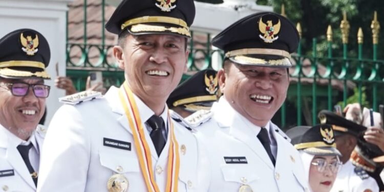 Dilantik Presiden Parabowo, Iskandar Kamaru dan Deddy Abdul Hamid  Kembali Pimpin Kabupaten Bolsel Priode ke Dua