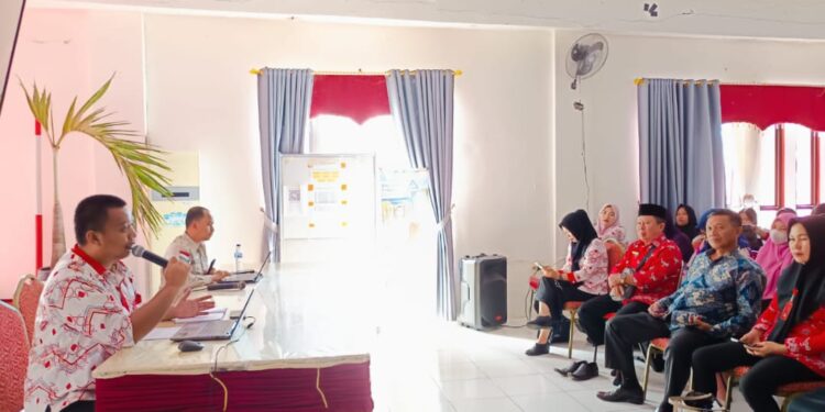 Disdikbud Bolsel Kenalkan Aplikasi SIPLAH Di Hadapan Kepala Sekolah