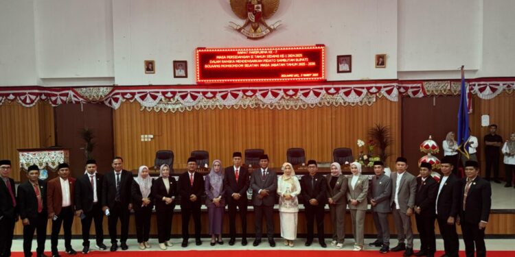 DPRD Bolsel Gelar Rapat Paripurna Dengarkan Pidato Perdana Bupati dan Wakil Bupati Terpililih Priode 2025-2030
