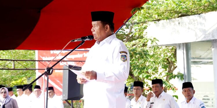Dipimpin Wakil Bupati Deddy Abdul Hamid Pemkab Bolsel Gelar Apel Perdana