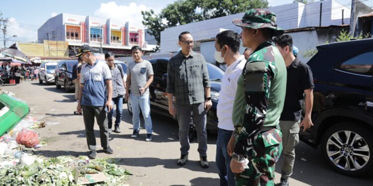 Wali Kota Kotamobagu Pimpin Aksi Bersih-Bersih Kota, Berkolaborasi dengan Polres dan Kodim 1303