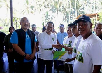 Wali Kota Kotamobagu Kunjungi Para Petani Nilam di Desa Bungko