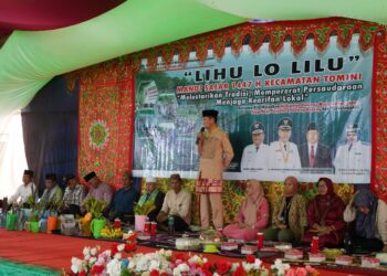 Bupati Bolsel Iskandar Kamaru Hadiri Tradisi Lihu Lo Lilu Mandi Safar 1446 H di Kecamatan Tomini