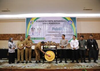 Wali Kota dr. Weny Gaib Buka Pelatihan Penggunaan Aplikasi dan Meluncurkan Program Prioritas Bidang Pendidikan