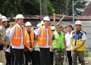 Turun Bersama. Wali Kota dan Wakil Wali Kota Kotamobagu Tinjau Sejumlah Proyek Pembangunan