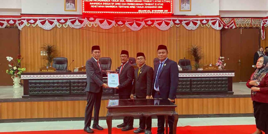 Sinergitas Pemkab dan DPRD Bolsel: Rapat Paripurna Tetapkan Ranperda dan APBD 2026