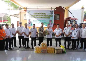 Wali Kota Kotamobagu Serahkan Bantuan kepada Korban Banjir di Bolaang Mongondow