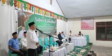 Laksanakan Safari Ramadan Di Pelosok, Pemkab Bolmong Beri Fasilitas Penerangan Jalan Ke Desa Mengkang