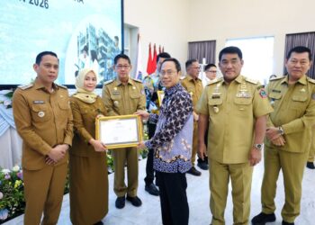 Bersama Gubernur Sulut, Wali Kota Weny Gaib Hadiri Penyerahan Apresiasi BPKP untuk RSUD Kotamobagu